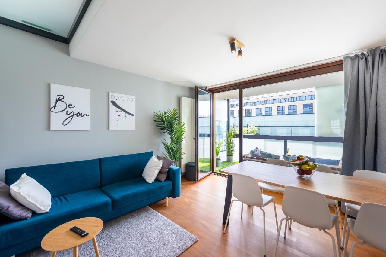 Apartment With Balcony And Parking Near The Prague Museum Eksteriør billede