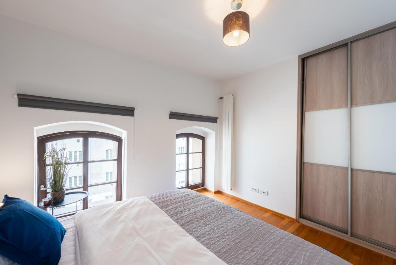 Apartment With Balcony And Parking Near The Prague Museum Eksteriør billede